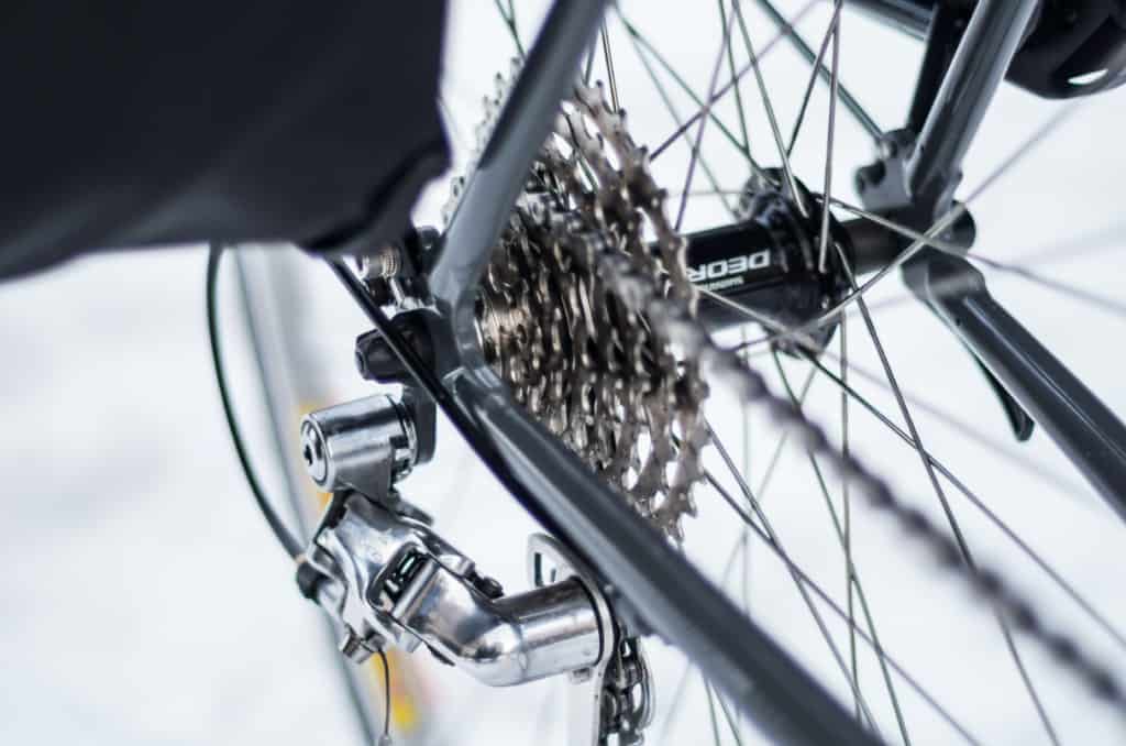 Do New Bike Chains Need To Be Oiled Or Cleaned Cycling Beast   Andrew Seaman ZKB9Bo4zCqQ Unsplash 