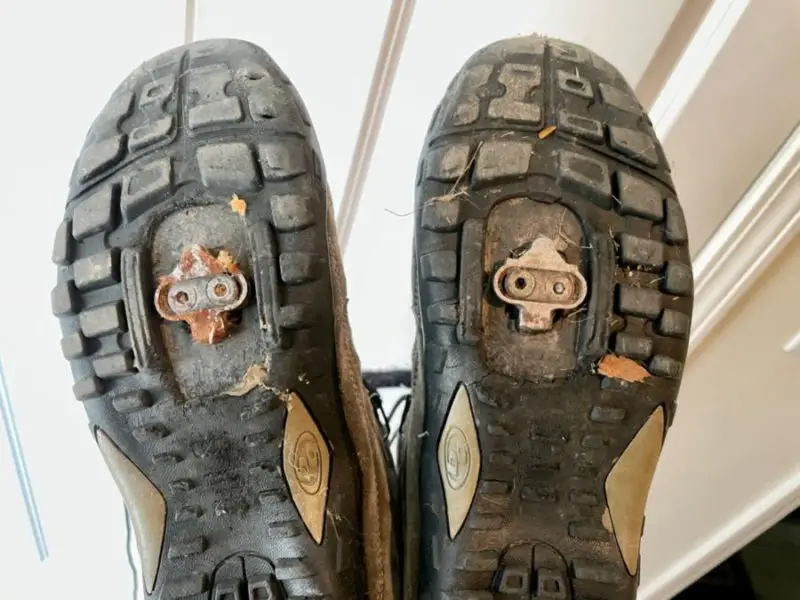 Why Your Cycling Shoes Rattle/Squeak (And How to Fix It) - Cycling Beast